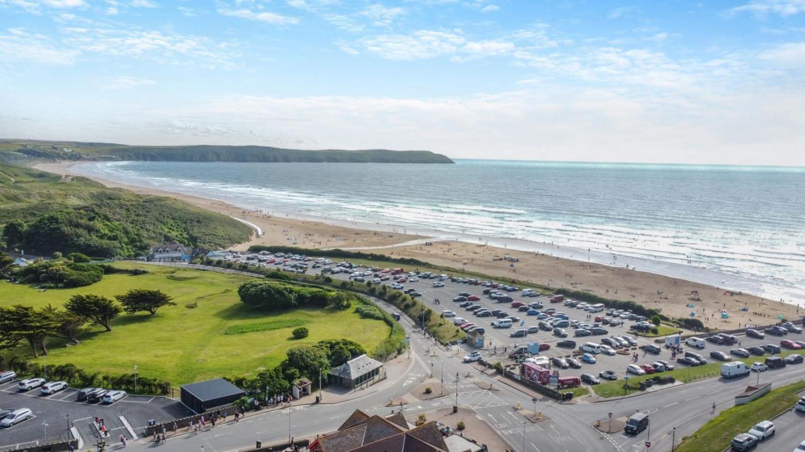 2 Middlecombe - Luxury Apartment At Byron Woolacombe, Only 4 Minute Walk To Woolacombe Beach! Exteriör bild